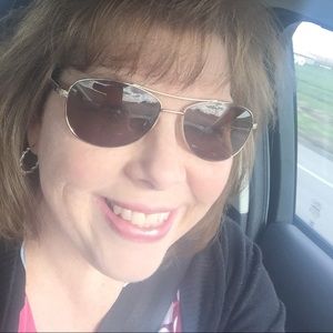 Meet your Posher, Cathy